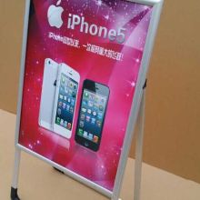 深圳宏图广告展示制品厂 专注笔记本炫彩贴与屏幕保护的专业设计服务